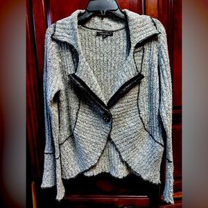 Valentine preloved cardigan , size s